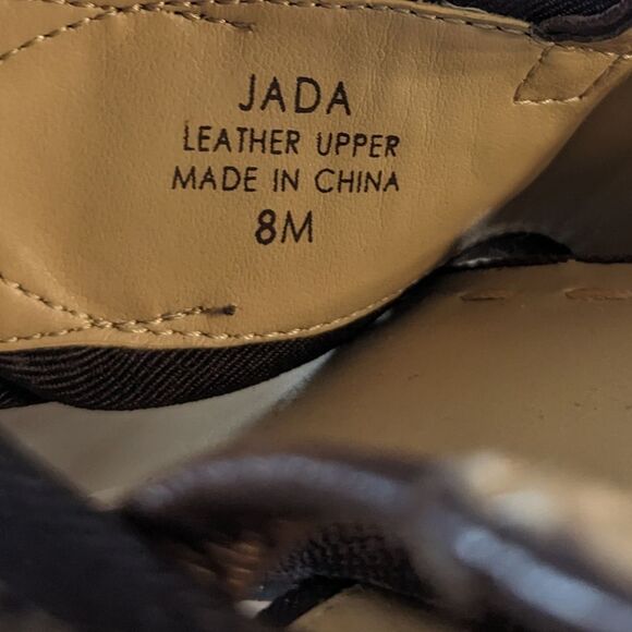 Tahari Jada Chunky Heel Open Toe Shoes EUC SZ 8 - Picture 6 of 9